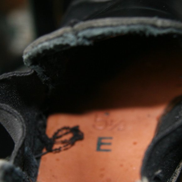 Dayton Chelsea Boots - Picture 7 of 7